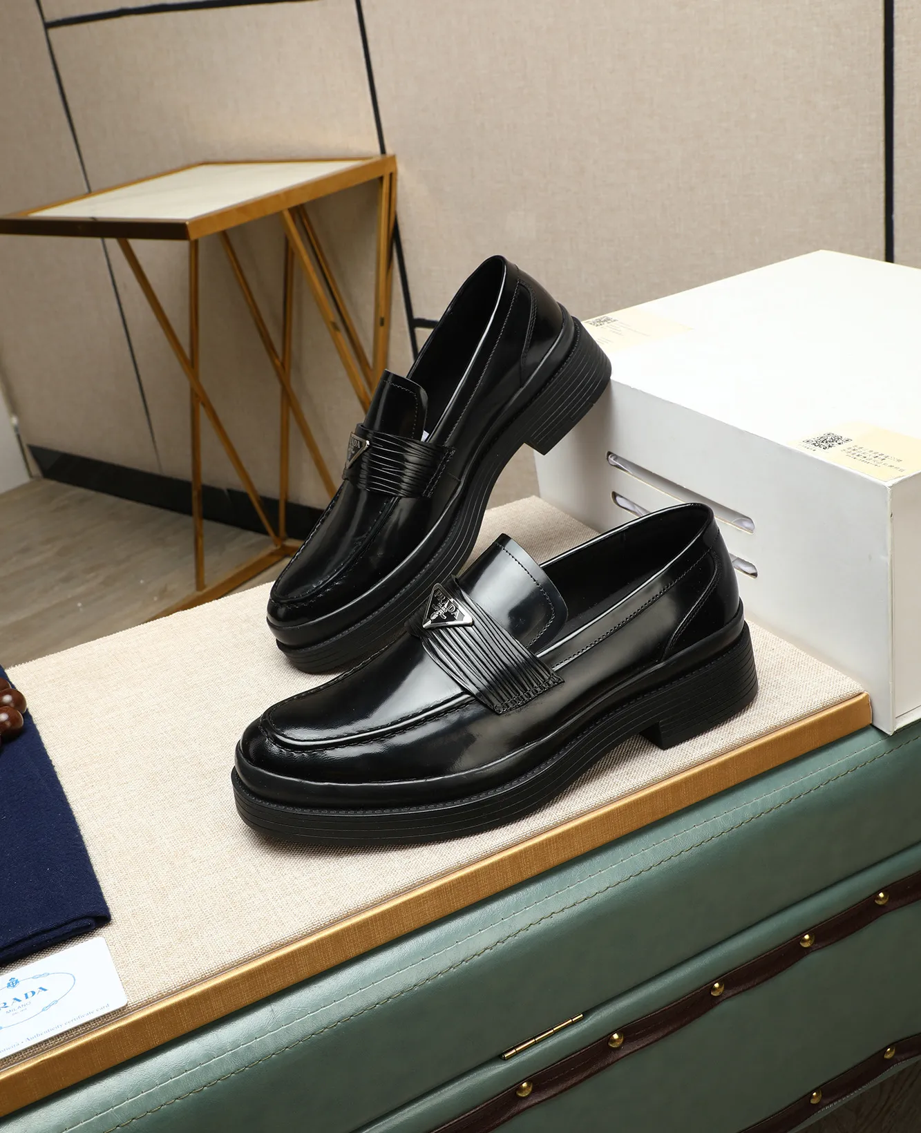 Men's men's shoes 💰540 (water-dyed cow leather) 📛📛PRADA high-end counter's latest formal business leather shoes 👔original and highest quality! Imported from Italy 🇮🇹 first-layer calfskin fabric ➕ cowhide lining Original outsole Formal size: 38➖44 (45 customized)
